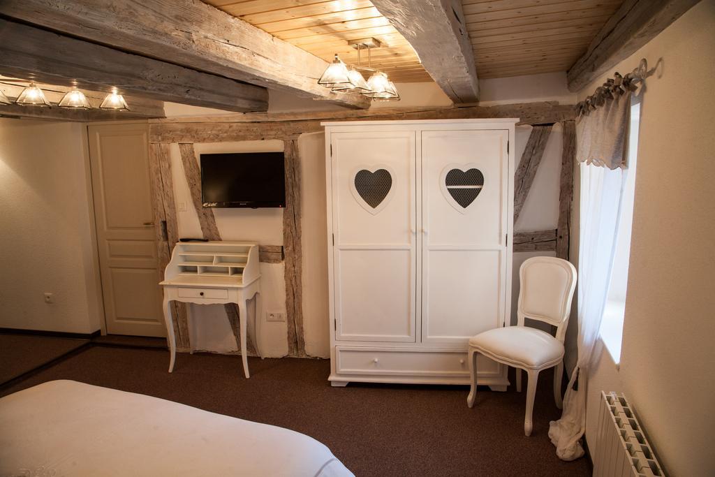 Chambre Le Hupsa Pfannala Saint-Hippolyte  Rom bilde